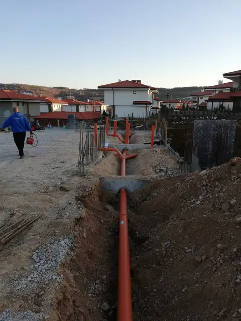 Трасе на външна канализация в изкоп
